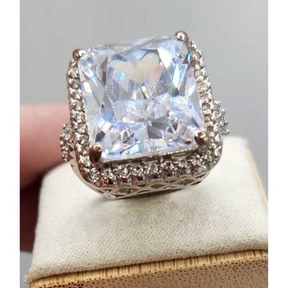 Silver Tone Band With 5ct Crystal Stone Prong Set Ring - 6.5 - Picture 2 of 7